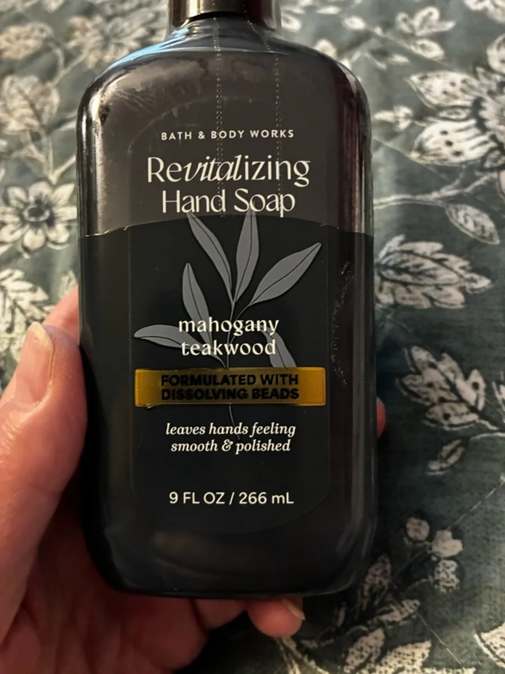 Bath & Body Works Revitalizing Hand Soap - Gray Bottle (Mahogany Teakwood) (4) - Picture 3 of 4